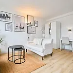 Appartement Une Chambre Proche Metro